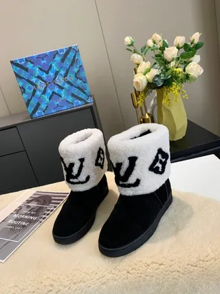 Louis Vuitton Monogram Shearling Black White Monogrammed Cuff Suede Upper Ankle Boots 9