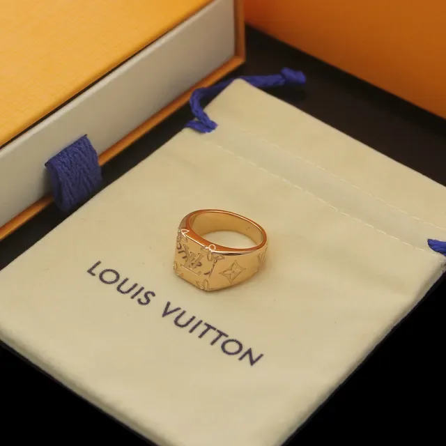 Louis Vuitton Monogram Signet Gold Silver Square-Profile Engraved Ring 3