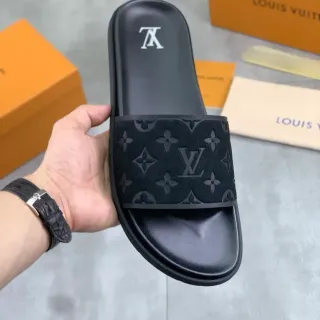 लुई विटन Monogram काला स्लाइड स्लिपर्स
