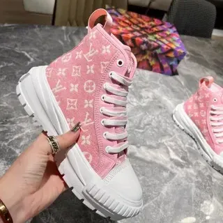 Louis Vuitton Zapatillas Lifestyle de Lona Monogramadas Rosa Blanco de Alto