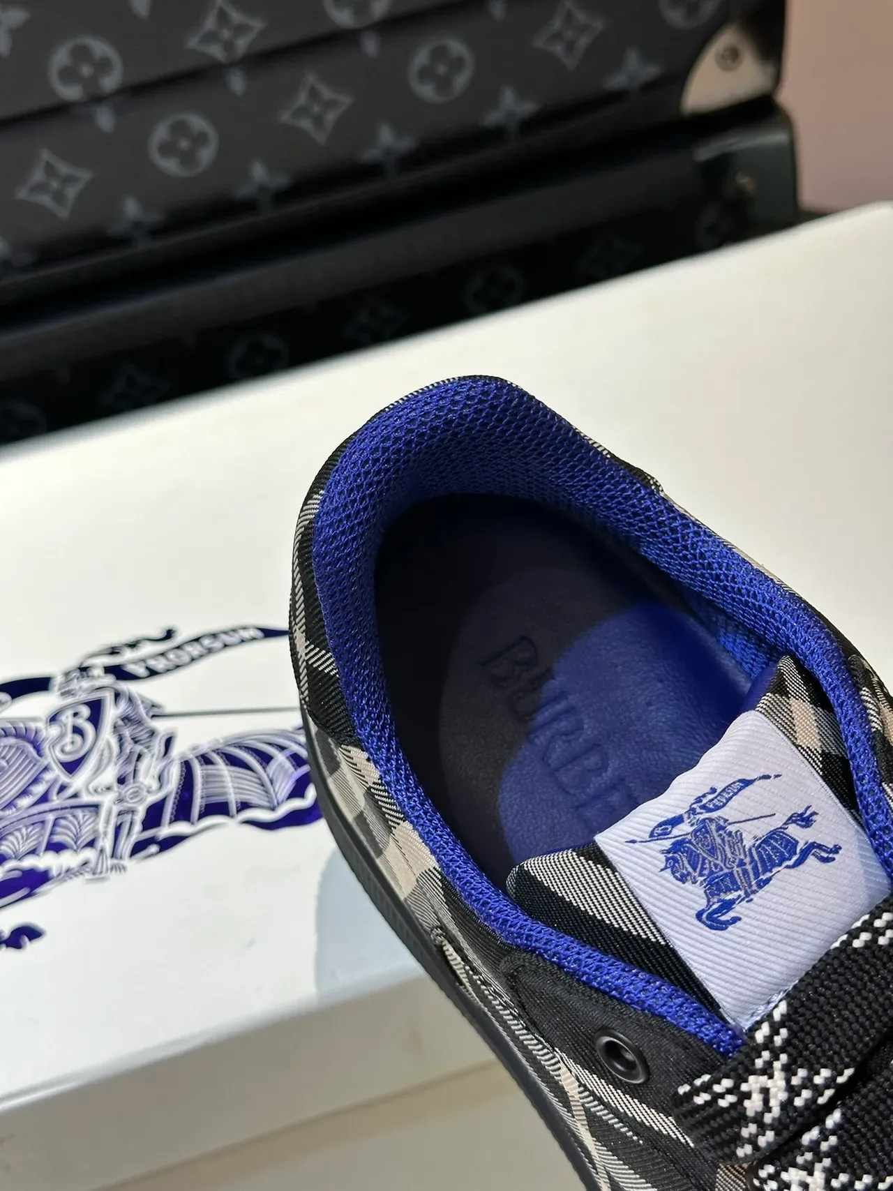 Louis Vuitton Plaid Low-Top Sneakers 2