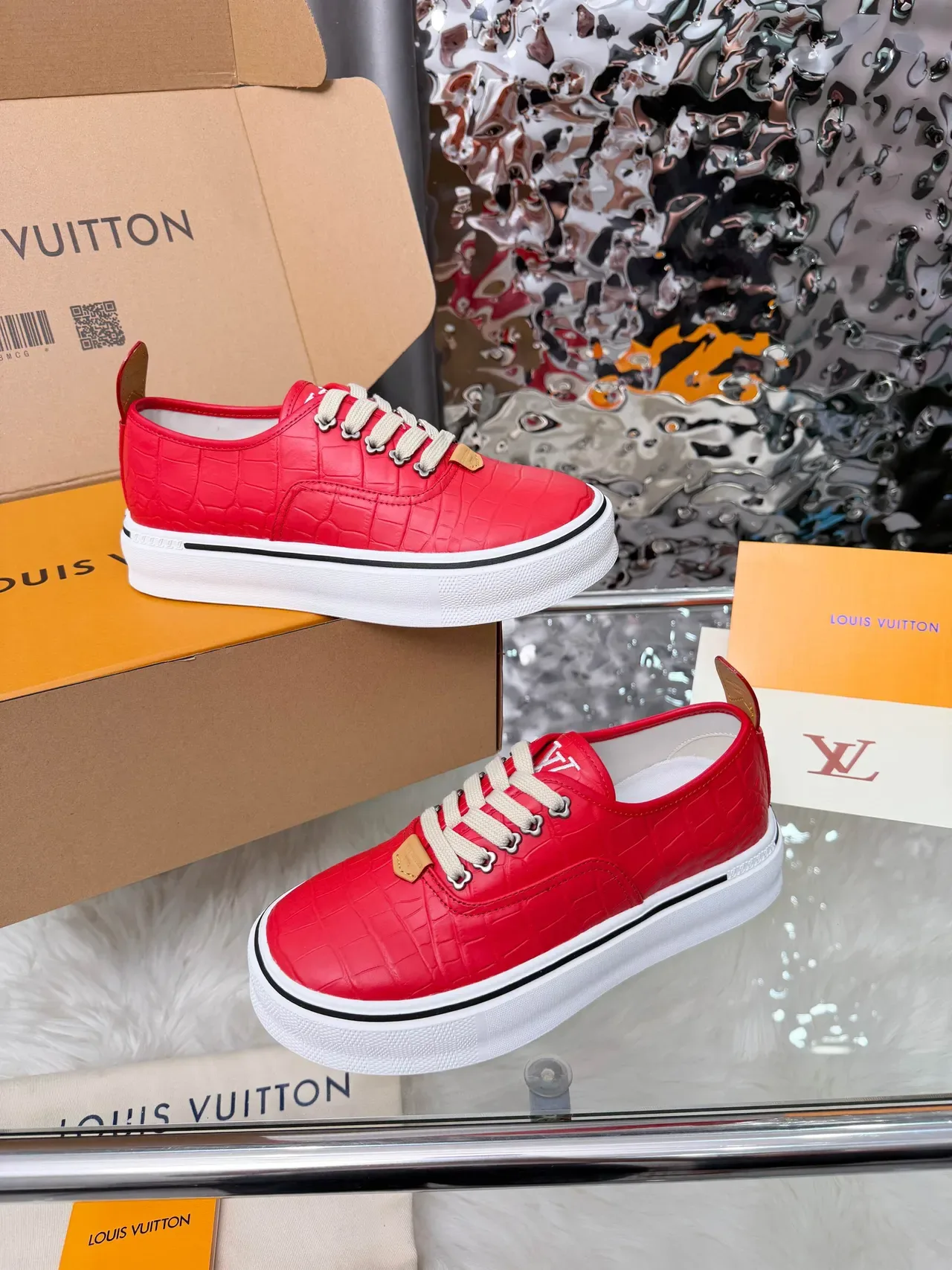 Louis Vuitton Sneakers Lifestyle Plateforme Rouge Croc Embossed 3