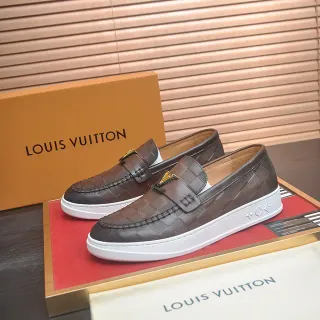 Louis Vuitton Run Away 棕色绗缝皮革乐福鞋