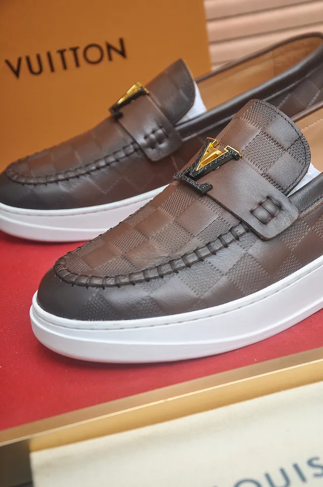 Louis Vuitton Run Away Marron Matelassé Cuir Mocassins 2