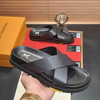 लुई विट्टोन Run Away Slide काला क्रॉस स्ट्रैप स्लिपर्स