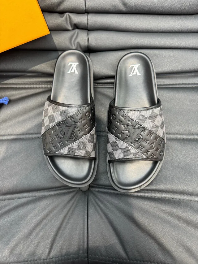 Louis Vuitton Run Away Slide Black Gray Damier Monogram 拖鞋 2