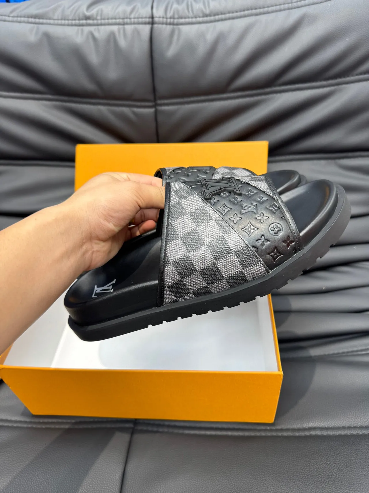 Louis Vuitton Run Away Slide Black Gray Damier Monogram 拖鞋 6