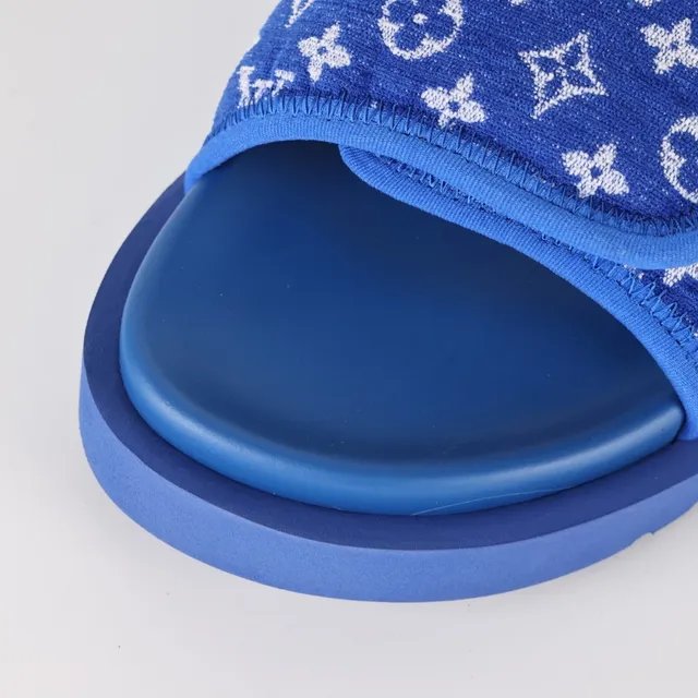 Louis Vuitton Run Away Slides Blue Monogram Slipper 5