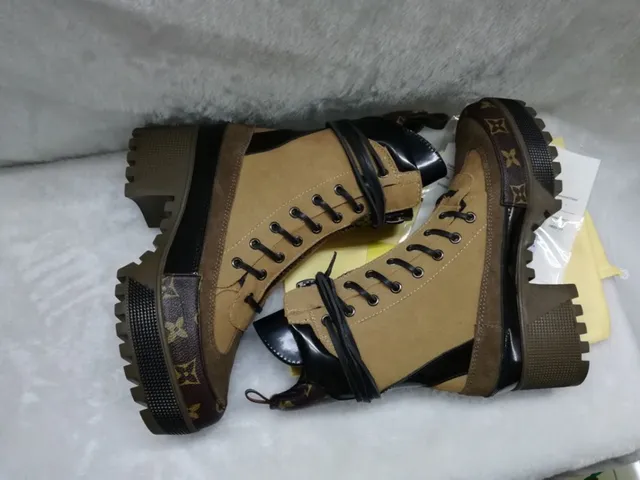Louis Vuitton Run Away Tan and Black Monogram Ankle Boots 9