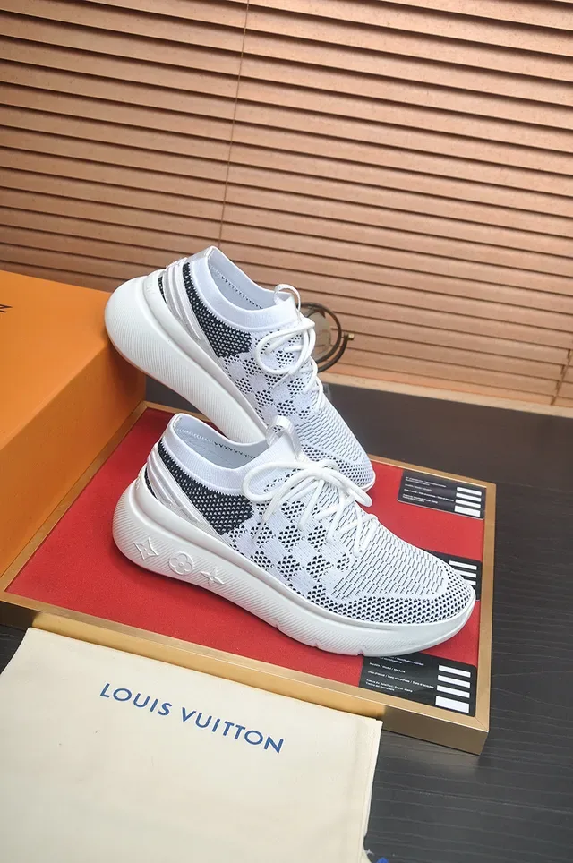 Louis Vuitton Run Away White and Black Knit Lifestyle Sneakers 6