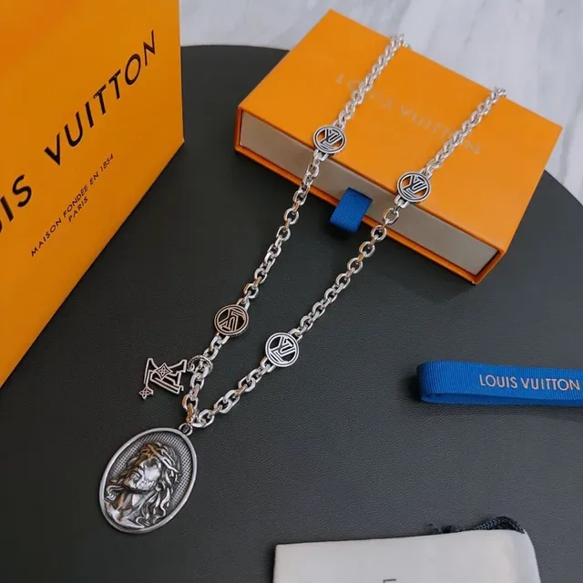 Louis Vuitton Silver Blue Metal Chain Circular Monogram Links Necklace 3