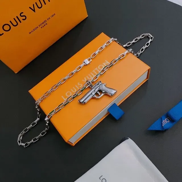 Louis Vuitton Silver Green Gun-Shaped Pendant Metal Chain Necklace 8