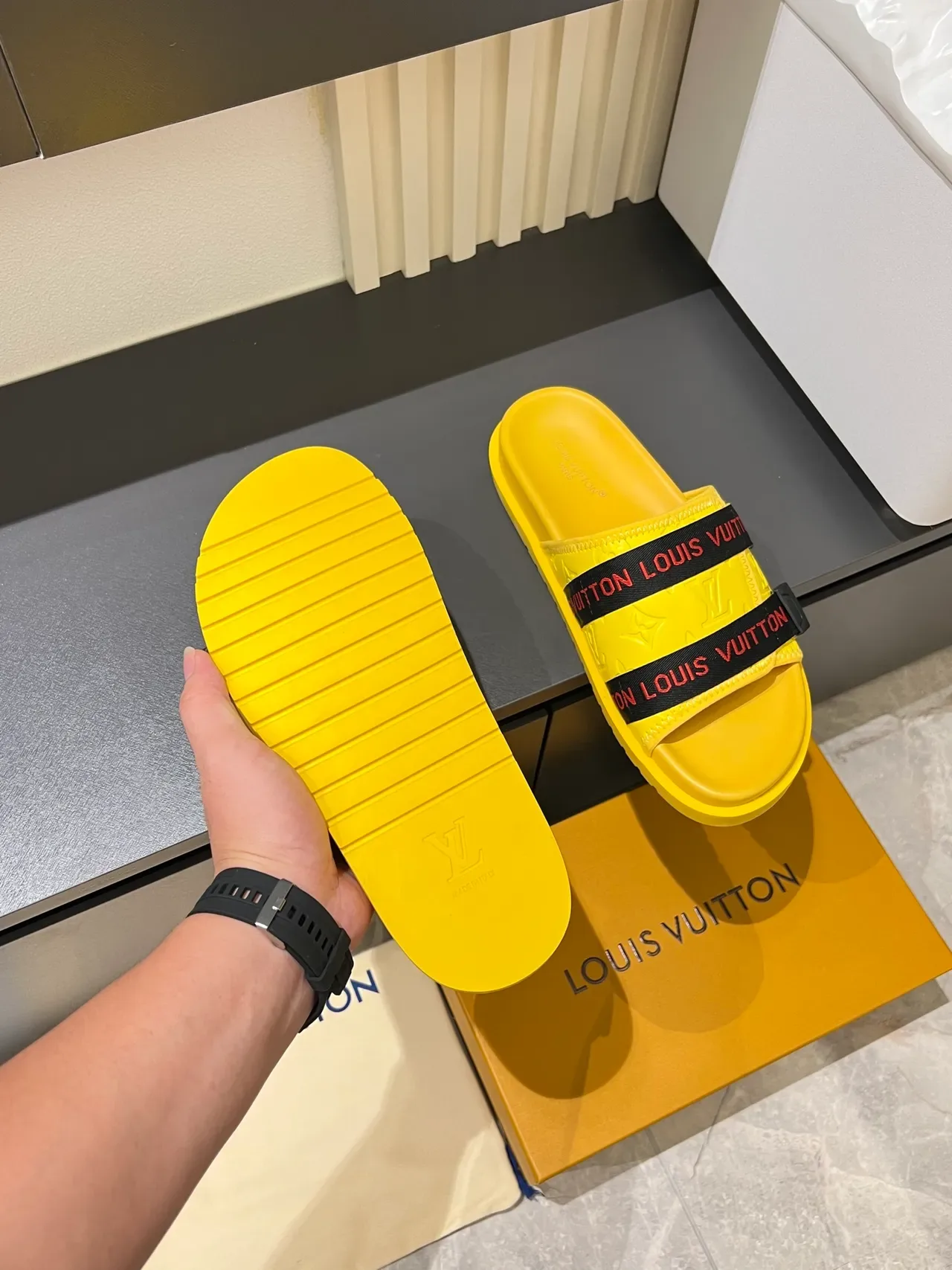 Louis Vuitton Slide Multicolor Molded Rubber Sole Double-Logo Strap Slippers 2