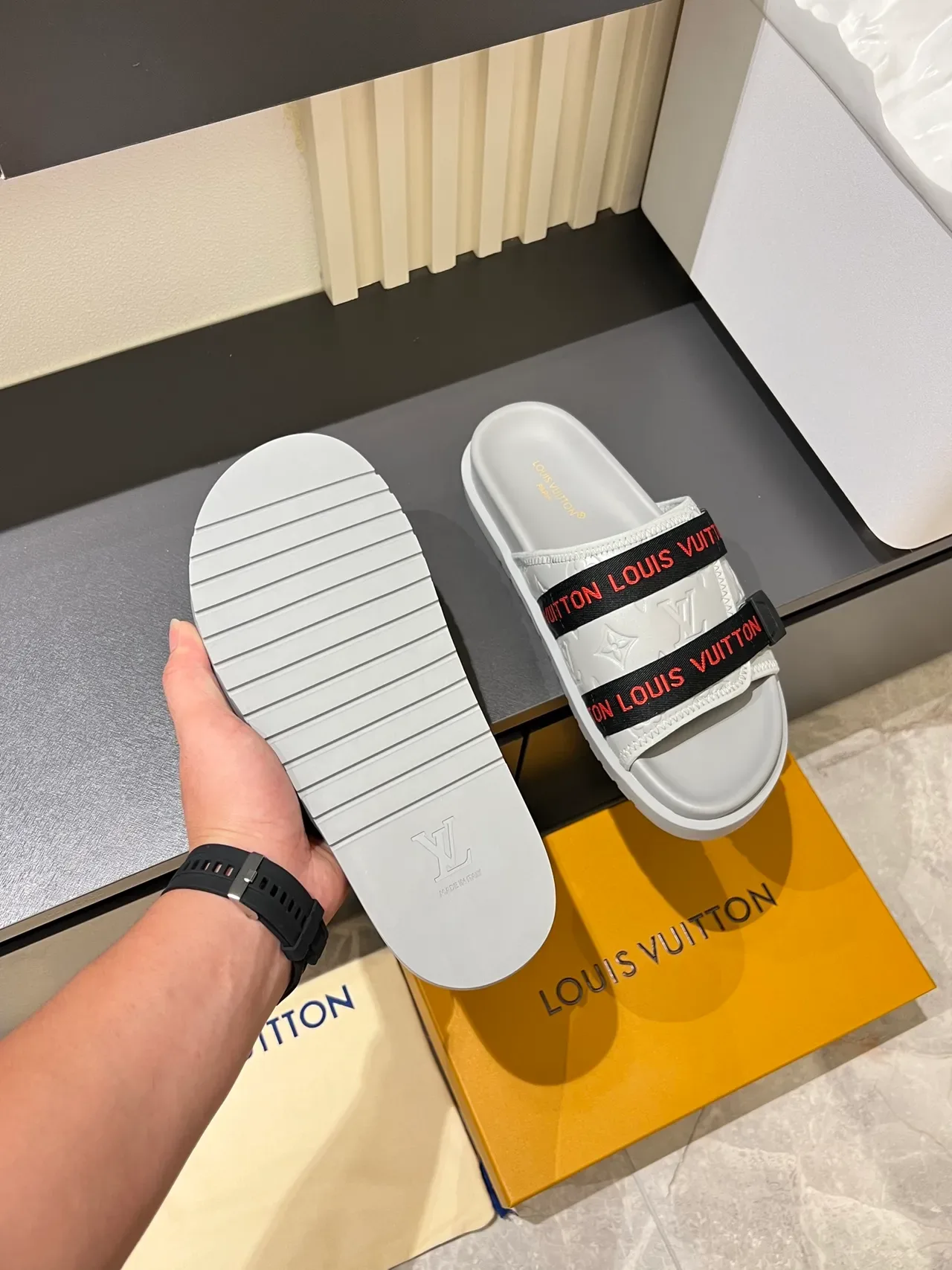 Louis Vuitton Slide Multicolor Molded Rubber Sole Double-Logo Strap Slippers 3