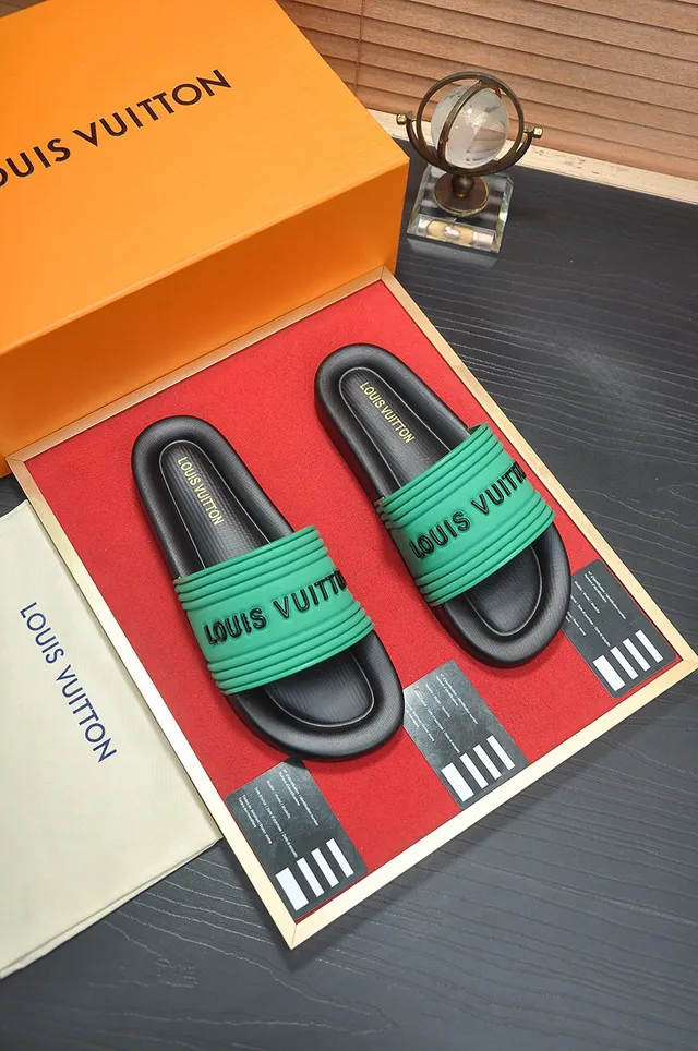 Louis Vuitton Slide-Style Green and Black Slippers 3