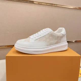 Louis Vuitton White Beige Low-Top Platform Sole Lifestyle Sneakers
