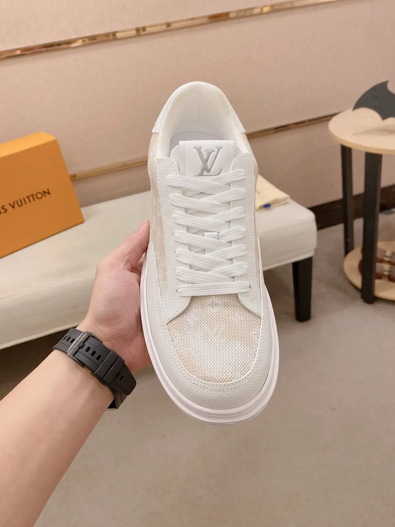 Louis Vuitton 白米色 低帮 平台底 生活方式运动鞋 5
