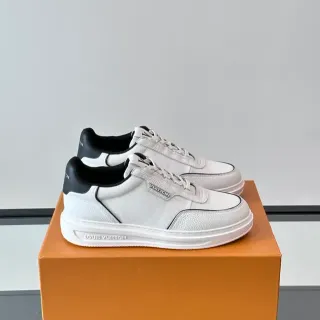 Louis Vuitton Blancas y negras de bajo corte con paneles texturizados en la parte superior zapatillas lifestyle