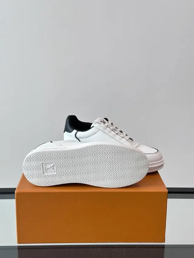 Louis Vuitton White Black Low-Top Textured-Panel Upper Lifestyle Sneakers 2