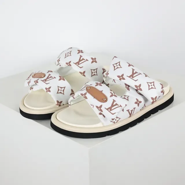Sandálias Casuais Louis Vuitton Brancas e Castanhas com Tirantes de Tecido Acolchado Monogram-Printed 2