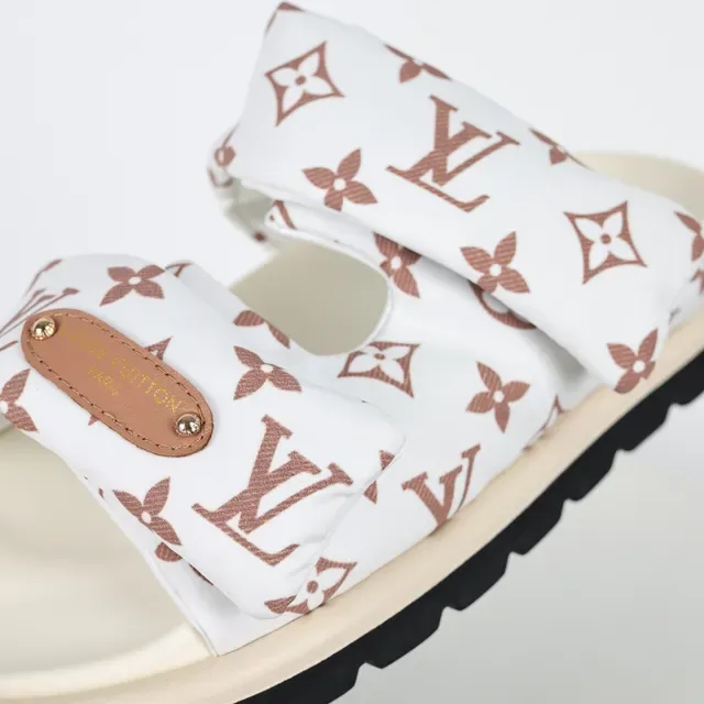 Sandálias Casuais Louis Vuitton Brancas e Castanhas com Tirantes de Tecido Acolchado Monogram-Printed 6