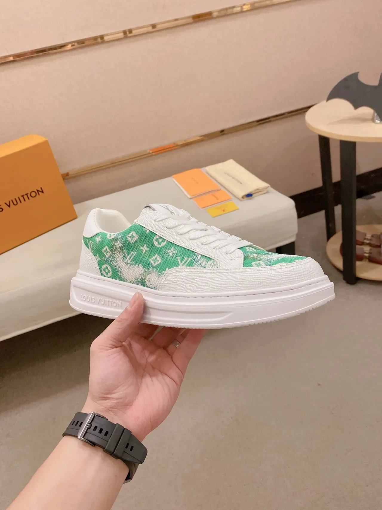 Louis Vuitton White Green Low-Top Platform Sole Lifestyle Sneakers 5