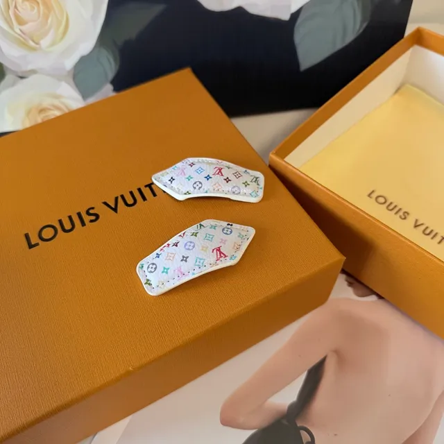 Louis Vuitton White Multicolor Monogram-Printed Leather-Like Jewelry 4