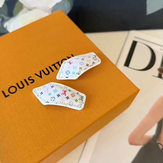 Louis Vuitton White Multicolor Monogram-Printed Leather-Like Jewelry 7