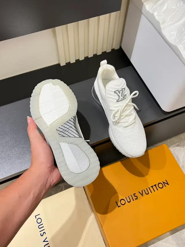Louis Vuitton সাদা রূপালি নিট আপার স্কাল্প্টেড মিডসোল লাইফস্টাইল স্নিকার 4