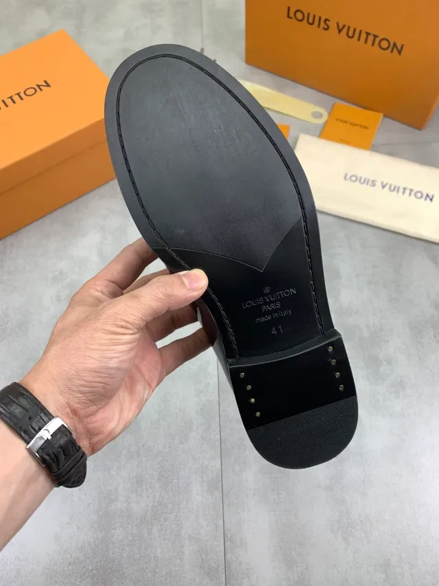 Louis Vuitton Winged Buckle Loafer Navy Silver Patent Leather Loafer 3