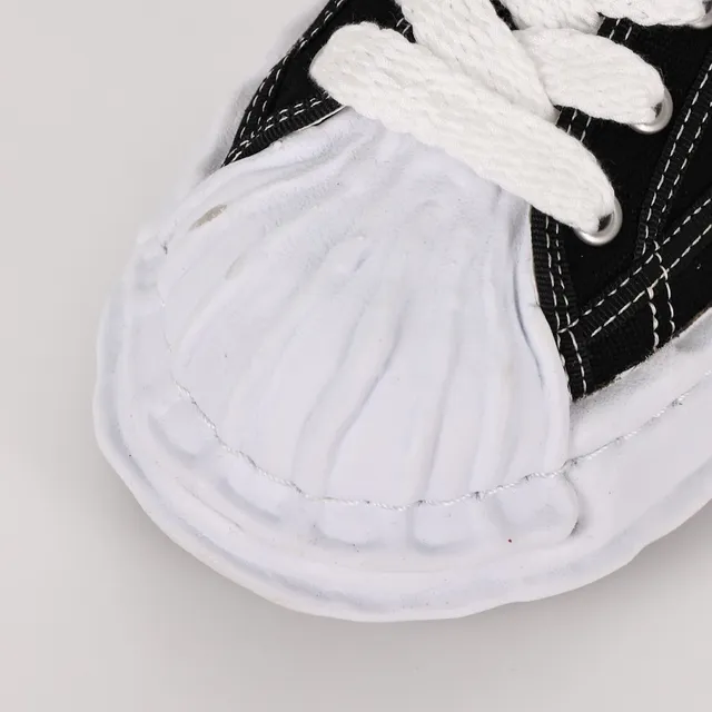 Maison Margiela Black White Oversized Wavy Midsole Canvas Upper Lifestyle Sneakers 5