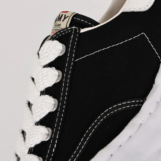 Maison Margiela Black White Oversized Wavy Midsole Canvas Upper Lifestyle Sneakers 6