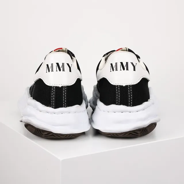 Maison Margiela Black White Oversized Wavy Midsole Canvas Upper Lifestyle Sneakers 8