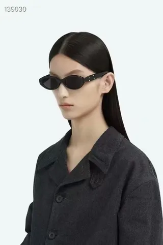 Maison Margiela MM204 Oval Frame Black Sunglasses 3