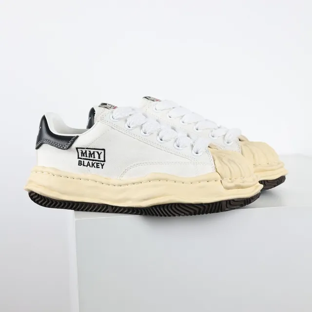 MMY Blakey Sculpted Midsole Canvas Lifestyle Sneaker 3