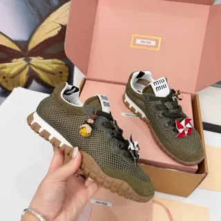 Miu Miu Wander أخضر زيتوني شبيك و سويد لايف ستايل سنايكرز