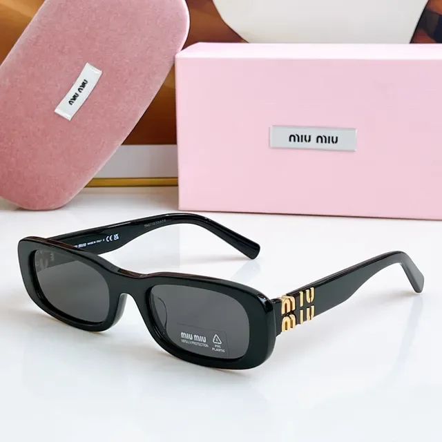 Miu Miu Wander Tortoiseshell Rectangular Sunglasses 9
