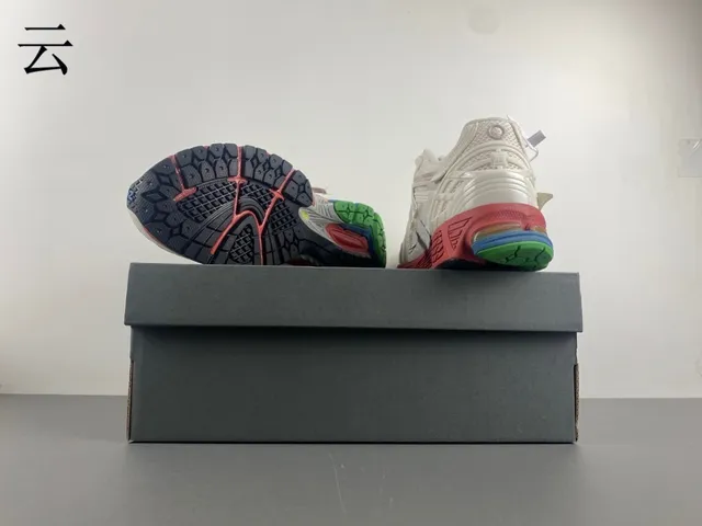 New Balance 1300 Off-White Red Blue Green chaussures de course 15