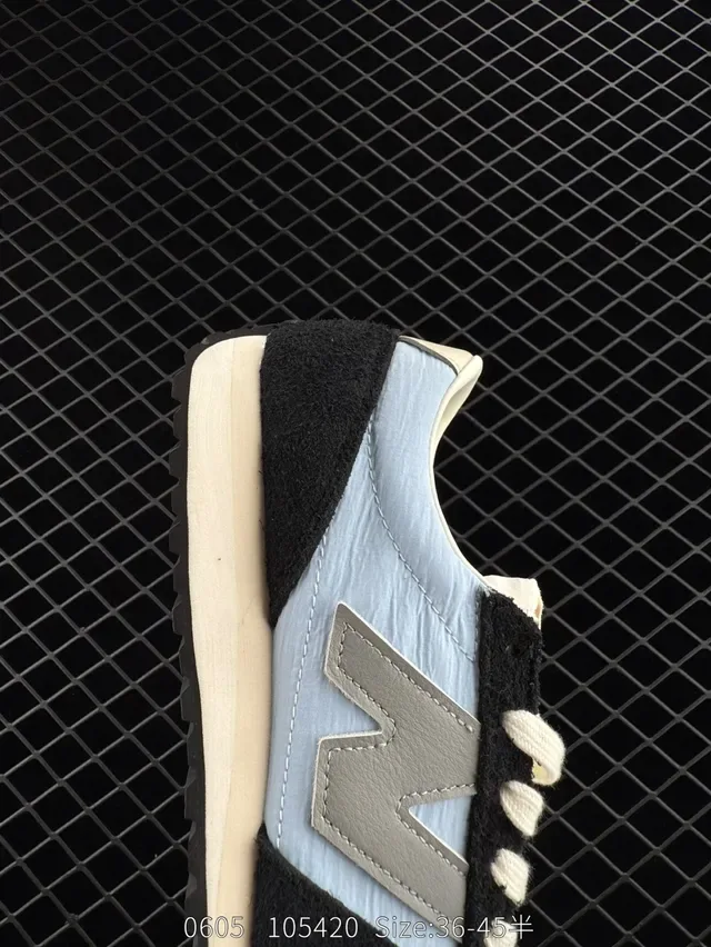 New Balance 237 أحذية lifestyle سوداء وأزرق فاتح من السويدي 3