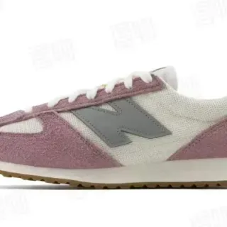 New Balance 327 حذاء أسلوب حياة من السويد والميش بلون وردي غباري