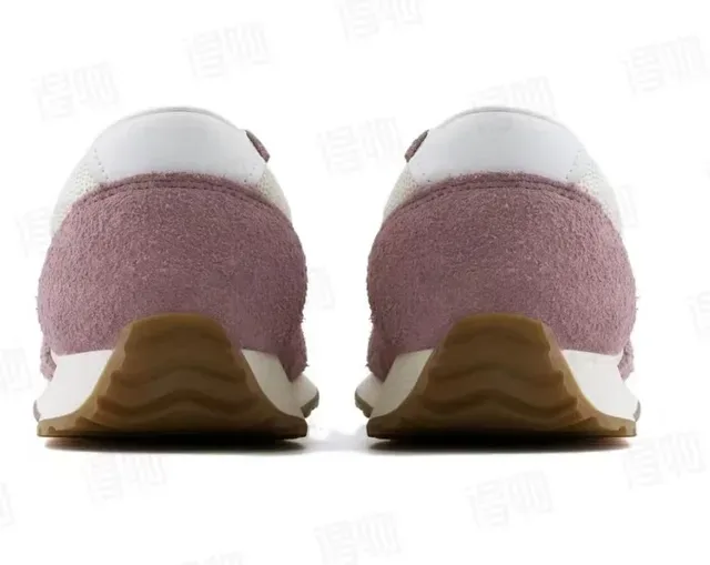 New Balance 327 Chaussures Lifestyle en daim et mesh couleur rose poudrée 3