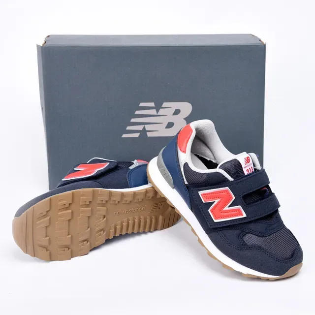 New Balance 574 Black White Gray Chaussures Lifestyle pour Enfants 19
