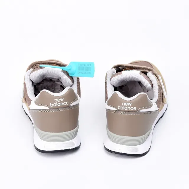 New Balance 574 Black White Gray Chaussures Lifestyle pour Enfants 22