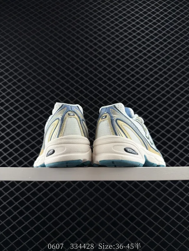 New Balance 740 أبيض بيج بحري ريترو رنر لايف ستايل سنيكرز 4