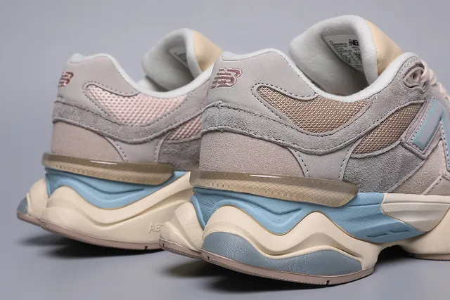 New Balance 9060 Beige Bleu Maille Stratifiée Et Daim Supérieur Oversized N Logo Chunky Sneakers 2