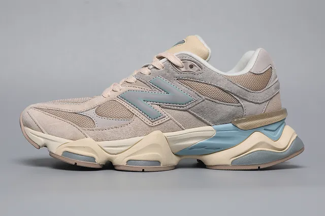 New Balance 9060 Beige Bleu Maille Stratifiée Et Daim Supérieur Oversized N Logo Chunky Sneakers 9