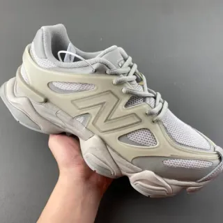 New Balance 9060 بيج مونوكروم سميك سنيكرز