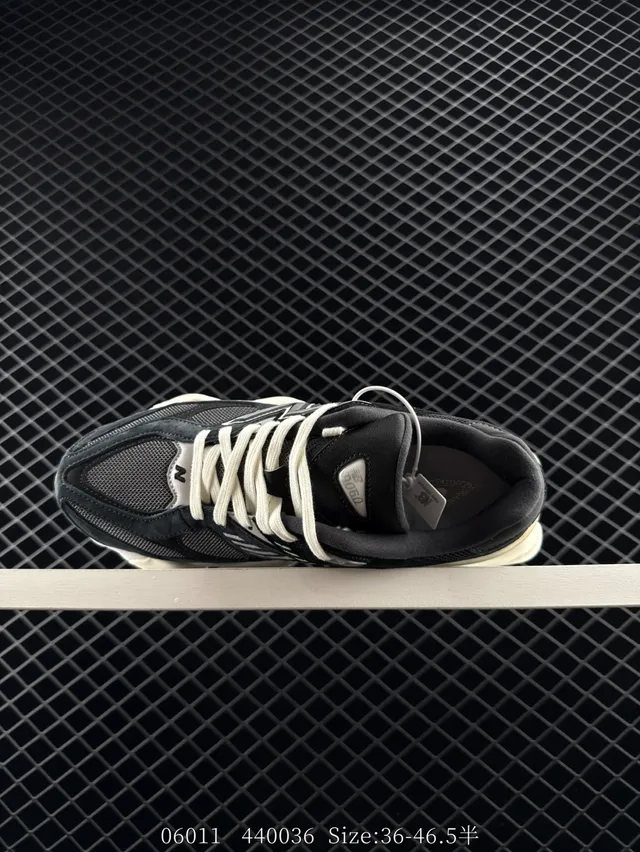 New Balance 9060 Black Beige Chaussures Chunky 3