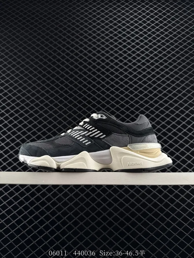 New Balance 9060 Black Beige Chaussures Chunky 4