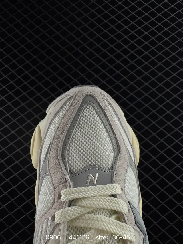 New Balance 9060 Sneakers Chunky Gris Beige 2